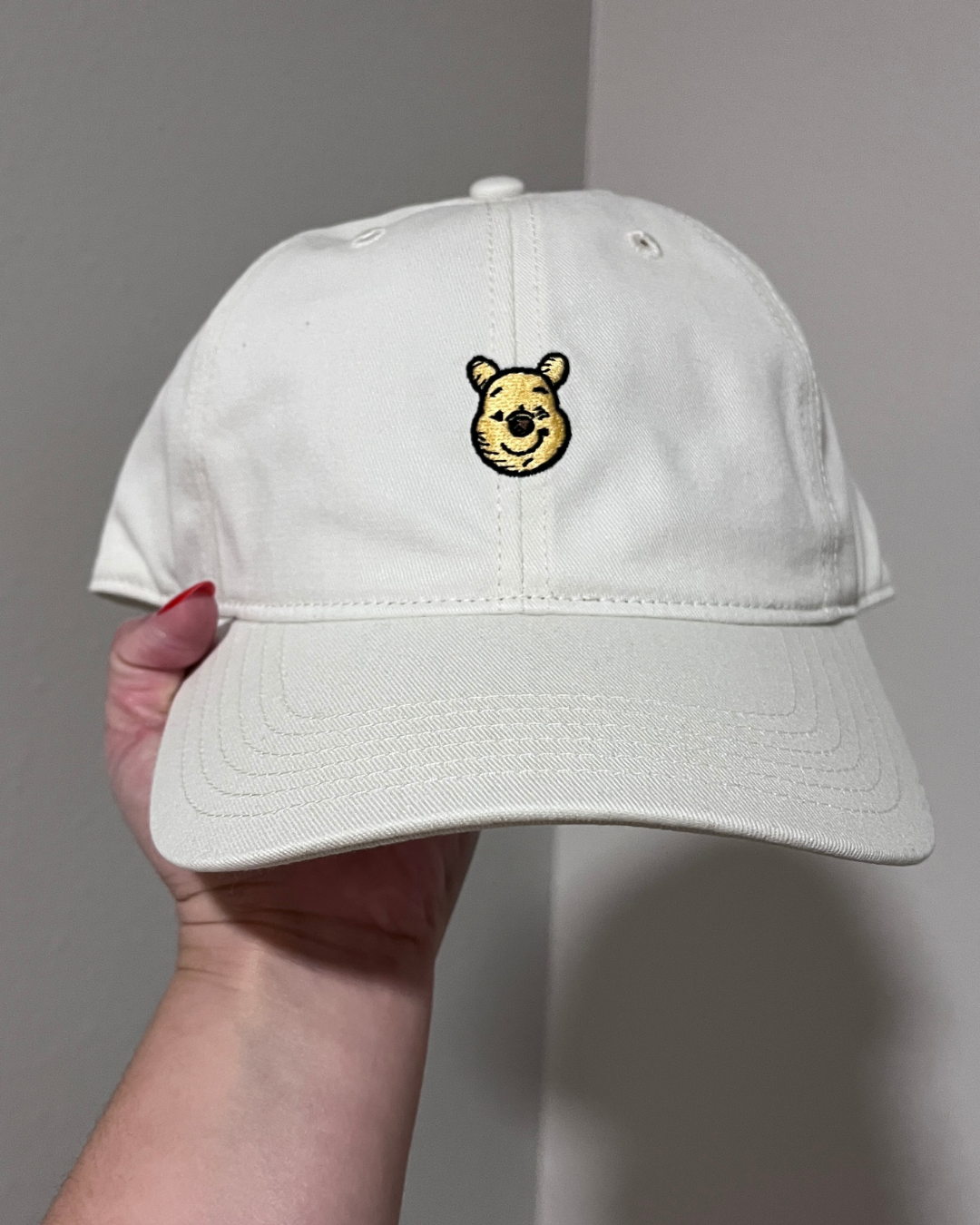 Gorra Winnie Pooh bordado a color