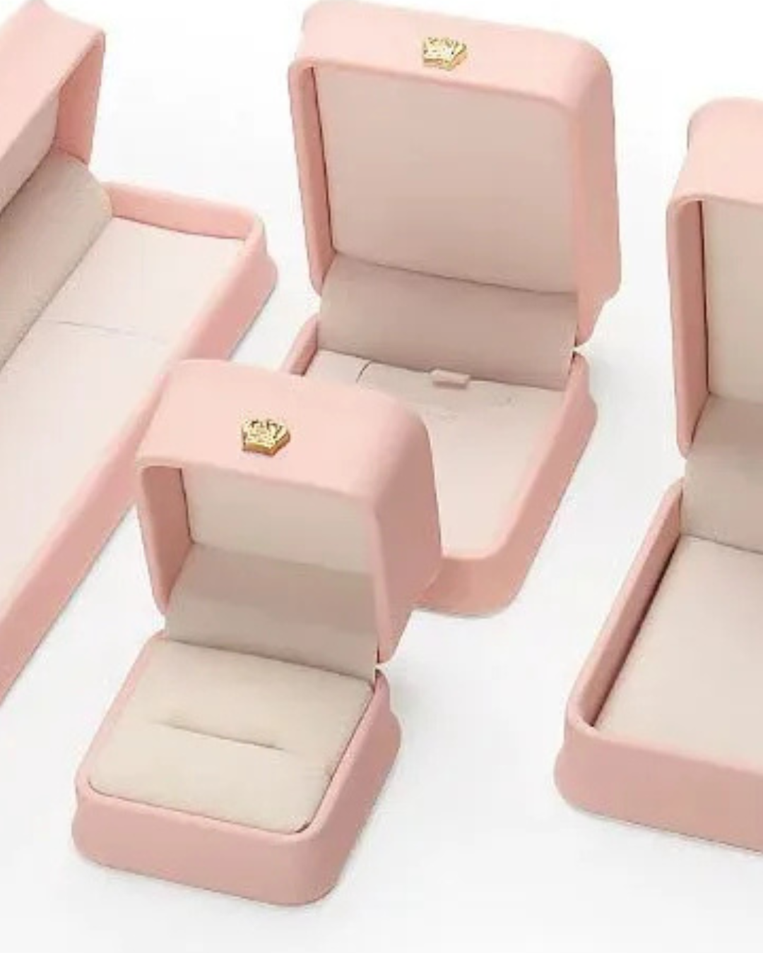 Cajita para anillo champagne o rosa barbie