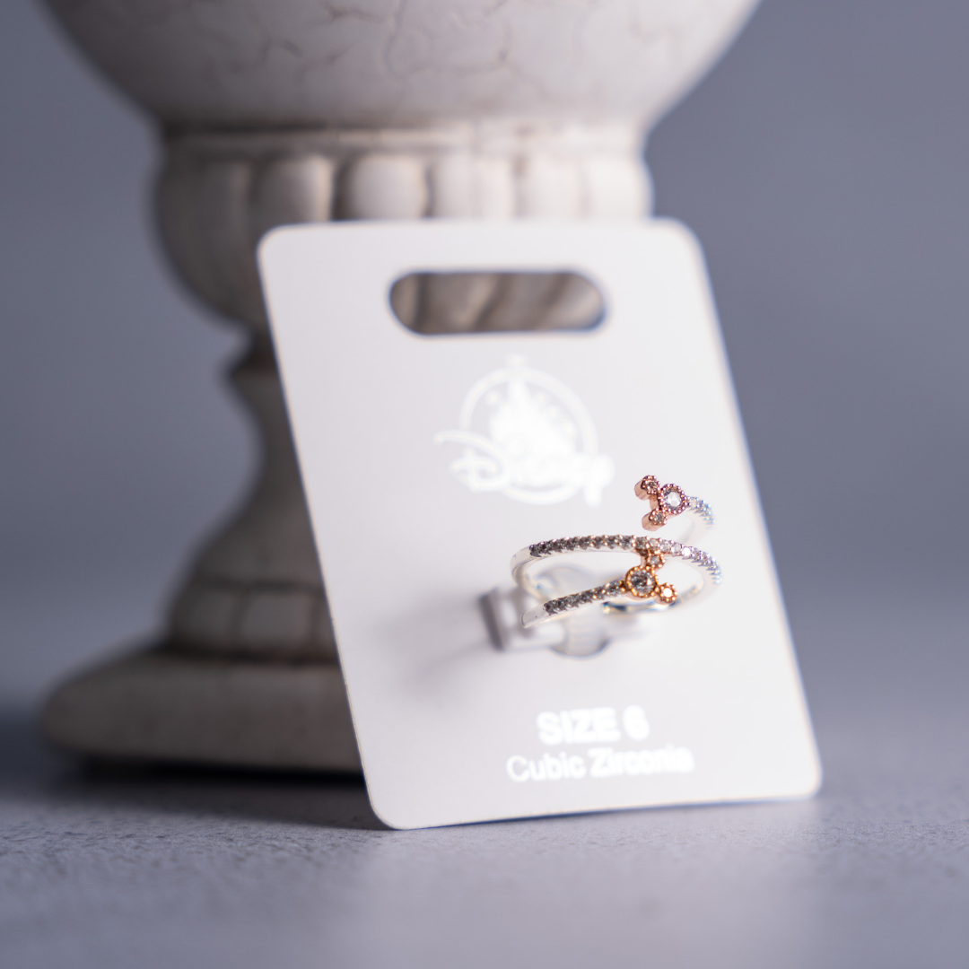 Anillo plateado con mickey oro rosa doble