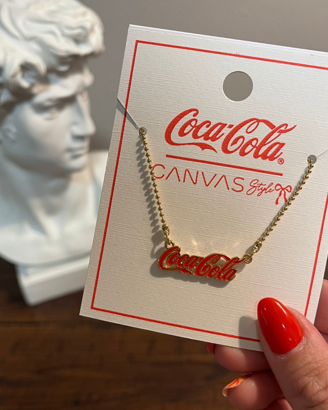 Coca Cola collar