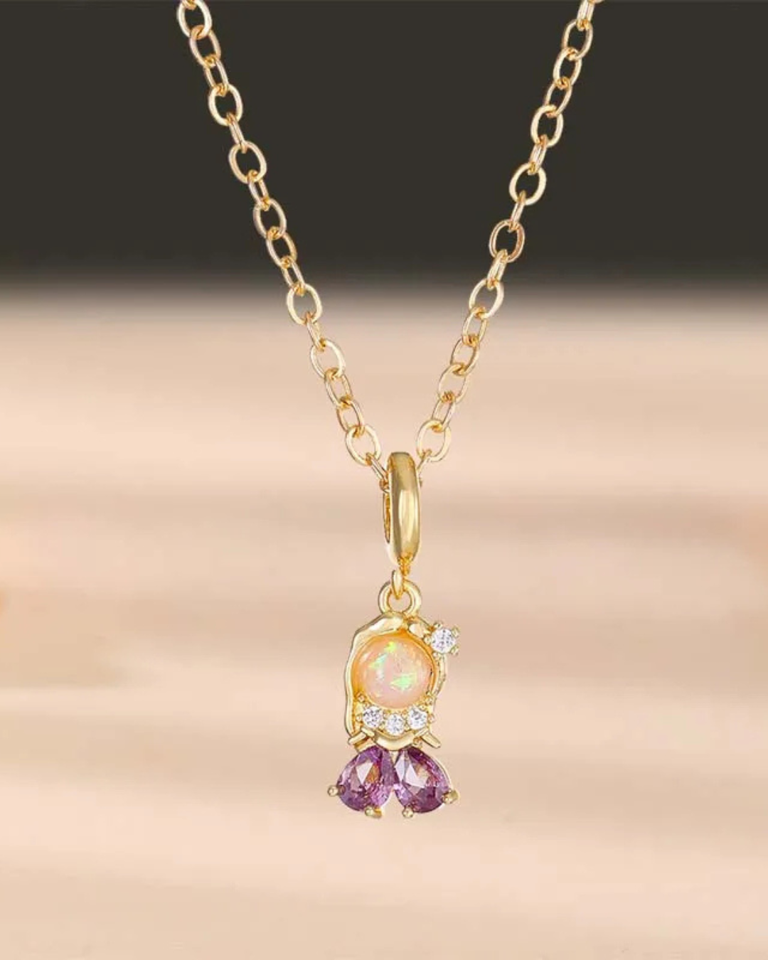 Collar con dije de Rapunzel