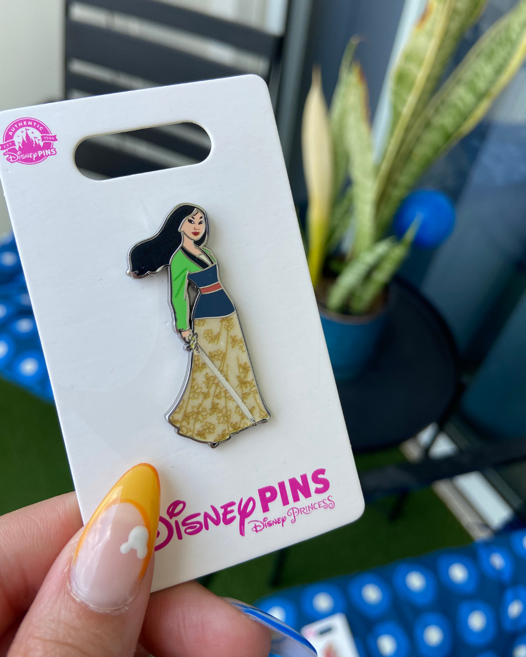 Pin Mulán