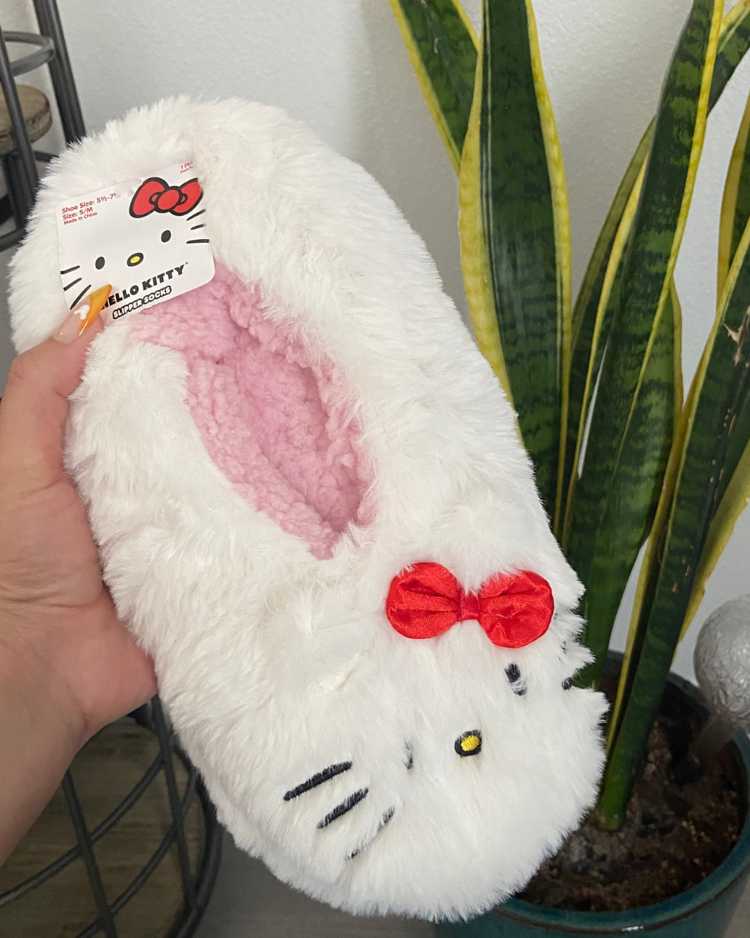 Slippers Hello Kitty 5 y medio a 7 y medio (S/M)